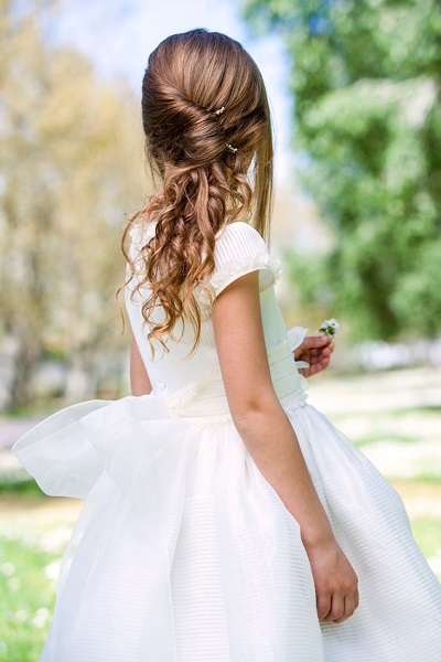 Bridal hair inspo at Mane Attraction in Chelmsford Bridal hair inspo at Mane Attraction in Chelmsford