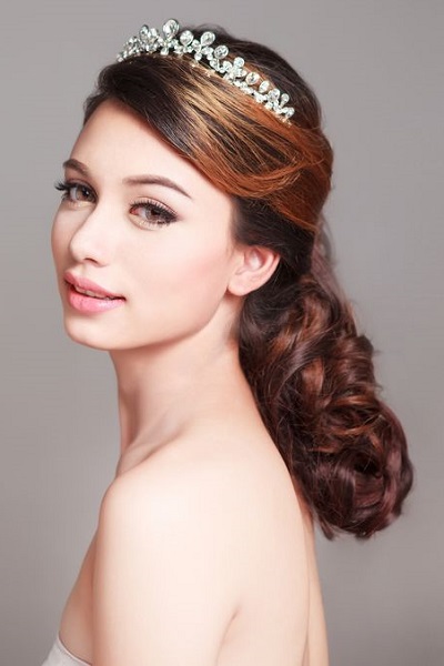 Bride hairstyles at Mane Attraction Salon in Chelmsford Bride hairstyles at Mane Attraction Salon in Chelmsford